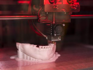 Low-cost 3D printing manufacturing technology in healthcare